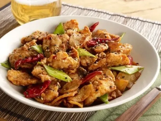 Tavuklu Dali Soslu Soba - Rao China Çankaya