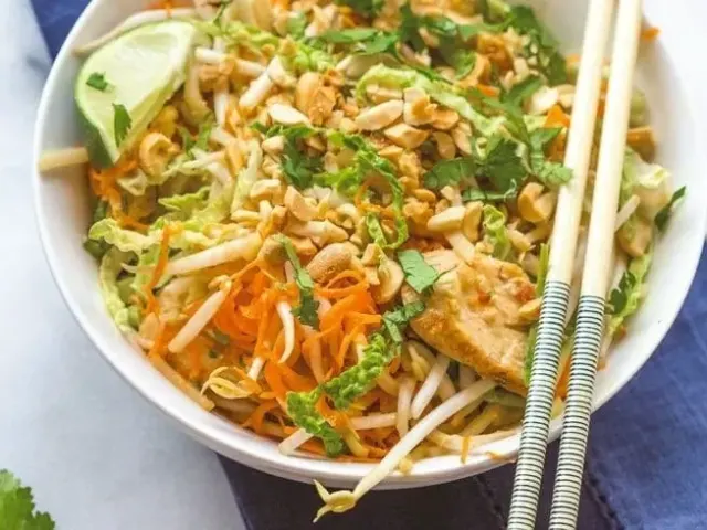 Tavuklu Pad Thai - Rao China Çankaya